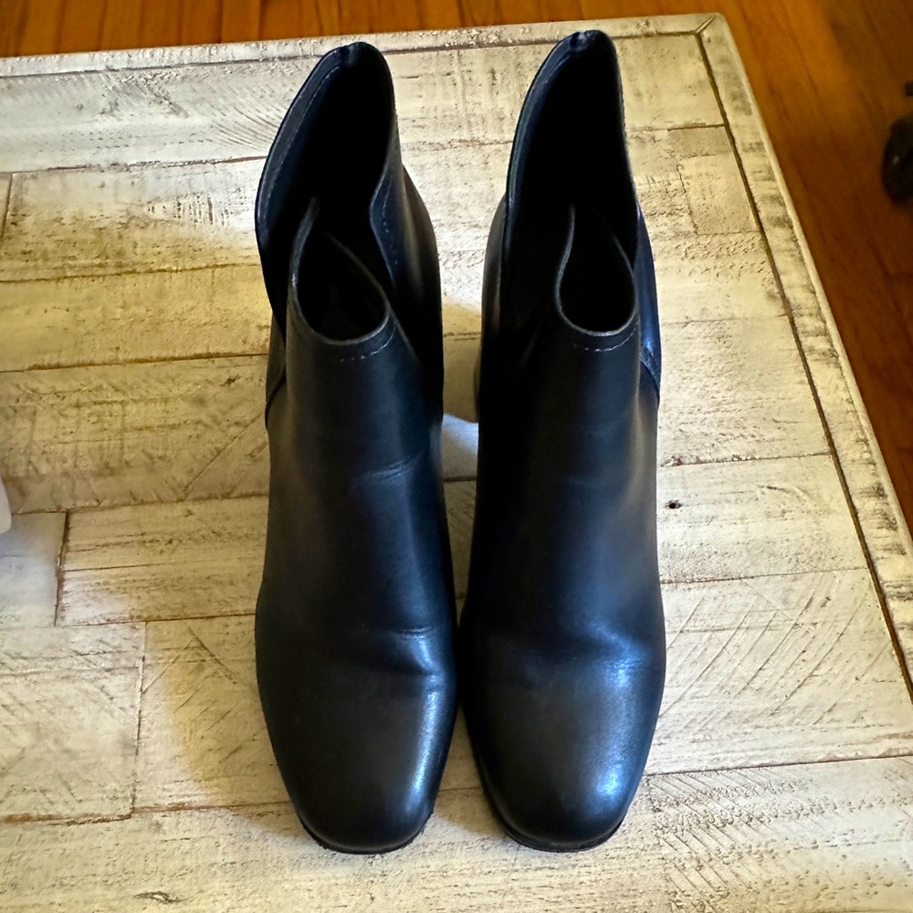 Black Heeled Boots